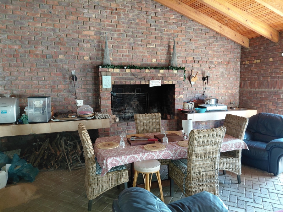 5 Bedroom Property for Sale in Heuwelkruin Eastern Cape